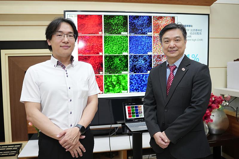 中興大學生命科學系蘇鴻麟教授(右)與慈濟醫療法人張嘉佑博士(左)共同發表「即用型」iPSC 神經球