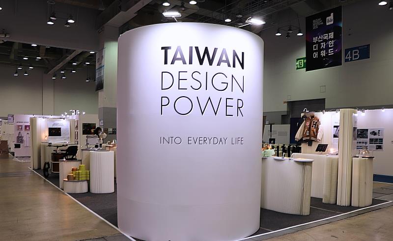 TAIWAN DESIGN POWER台灣館,展現台灣從公共服務、日常應用到品牌市場的多元設計能量。
