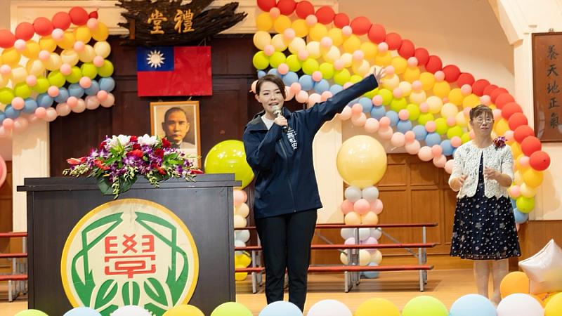 新竹國小畢業典禮-市長高虹安致詞勉勵並為畢業生祝福。