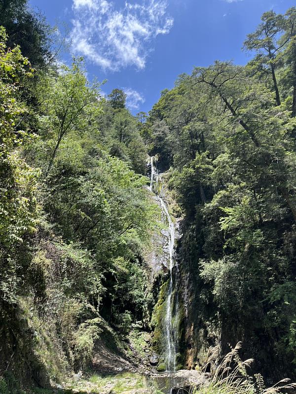 武陵國家森林遊樂區桃山瀑布。