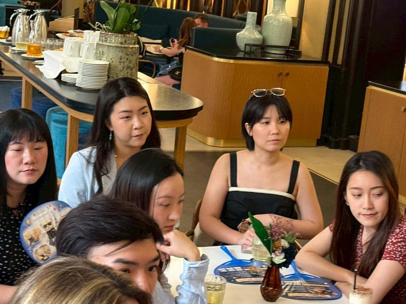 文藻法國校友聚會於巴黎舉行，莊慧玲校長率團隊參加，凝聚校友情誼。