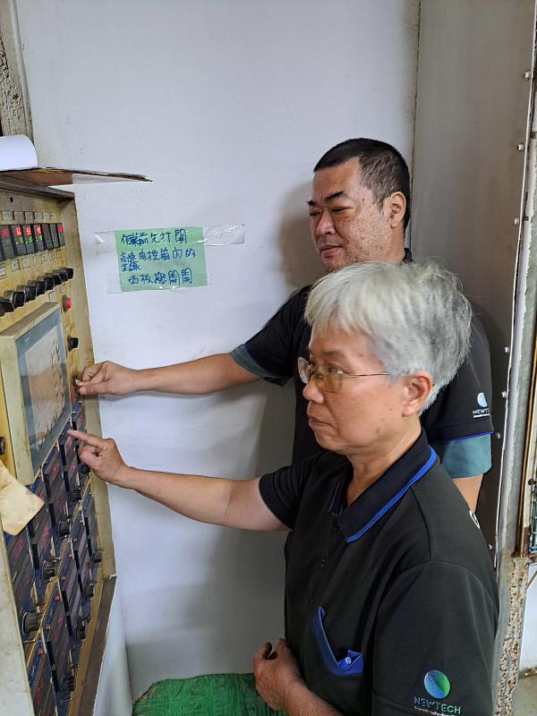 歆錡科技員工學以致用,將參訓所得之智慧管理與技術優化導入生產線,大幅降低不良率。
