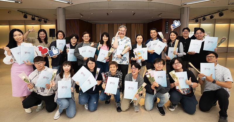 文化大學積極推動AI教育，從課程改革、師資培育到智慧校園應用全面布局，培養具備AI素養與跨域能力的新世代人才。
