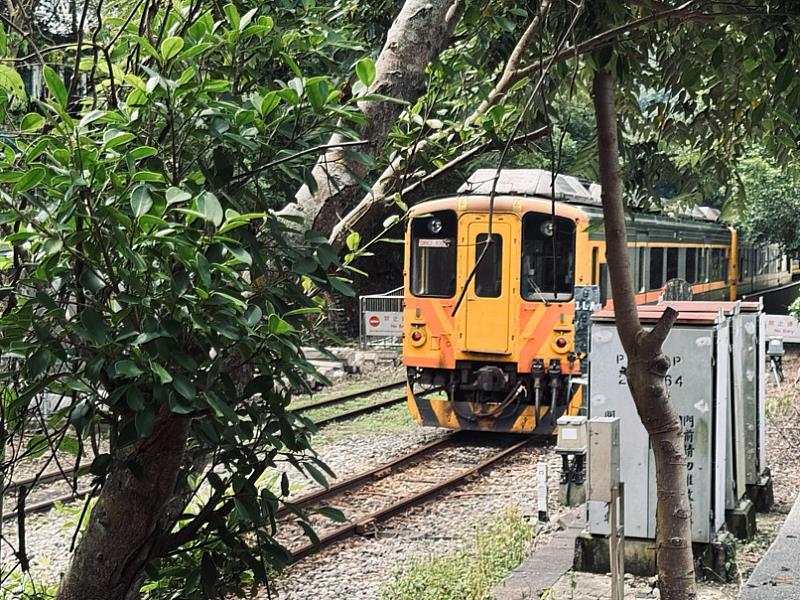 內灣派出所鄰近鐵路車站。