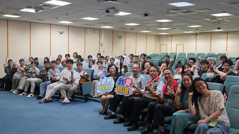 端午粽香暖人心，育達科技大學龍舟隊熱血誓師。