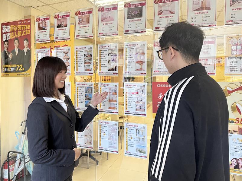 不同於外界對業務的典型印象,黃莉媛用內斂服務獲客戶認可。