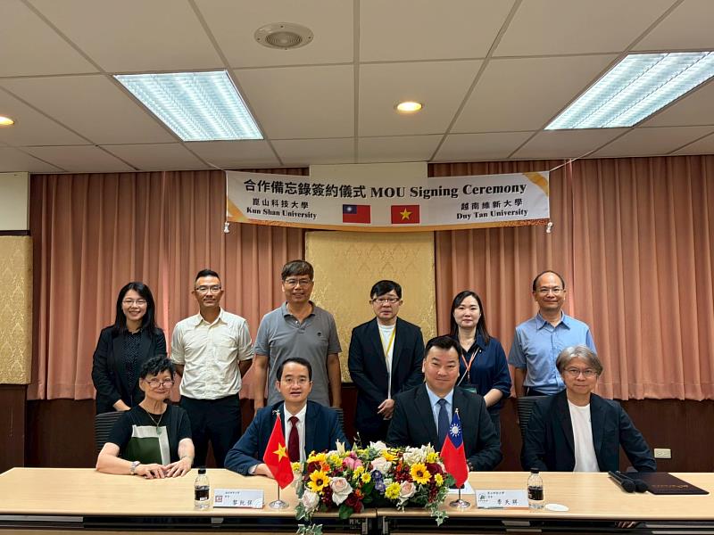 兩校與會師長及貴賓合影。