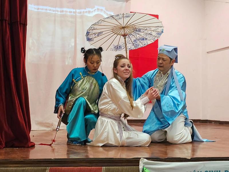 《白娘娘》劇中白娘娘、小青與許仙角色透過細膩演技與真摯情感，生動演繹愛情、忠誠與犧牲等普世價值，深獲現場觀眾共鳴。