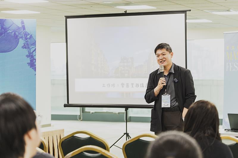 圖四:ESO大師班首場活動由首席張庭碩講授「樂團實務概論」,替大師班音樂節精彩揭幕。