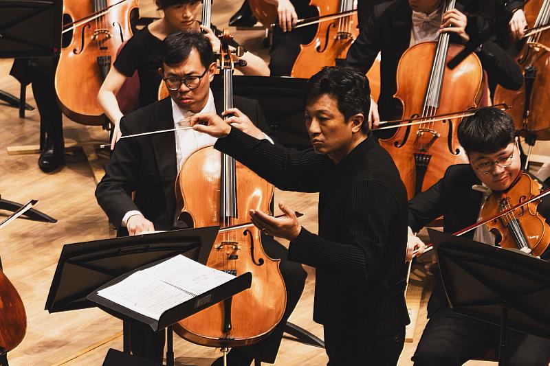 圖片三:ESO協同指揮后正宇,將率領長榮交響樂團演繹20世紀經典名曲。