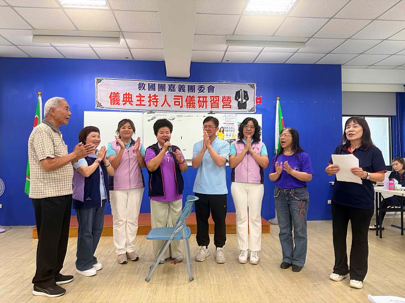 團慶表揚大會學員實務演練。