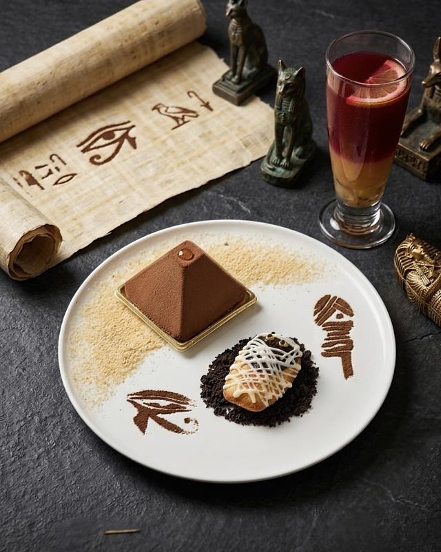 【沉澱。尋覓永恆】NT$ 380. 注入古埃及國寶級飲品靈魂，結合在地蜂蜜與爆爆珠的口感體驗，層次豐富如尼羅河傳說。