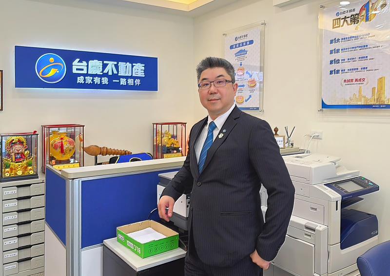台慶不動產平鎮南勢中豐加盟店堅持誠實告知、不隱瞞，贏得客戶的高度肯定，在網路上擁有百則五星好評。（永慶房產集團提供）