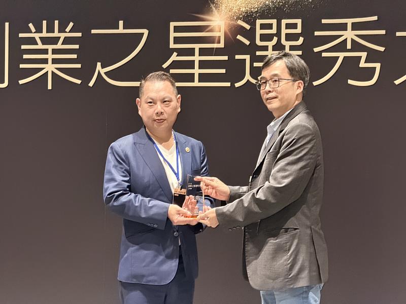 睿田能源於第10屆創業之星選秀大賽公司組決選中獲頒優勝，展現彩繪光電切入淨零建築與城市能源資產市場的發展潛力。