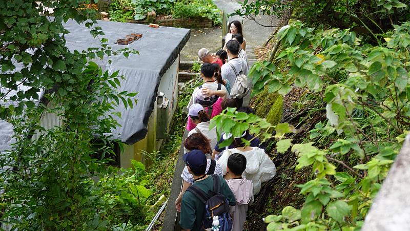 文化行旅讓遊客化身為時空旅人，穿越山城的過去、現在與未來。