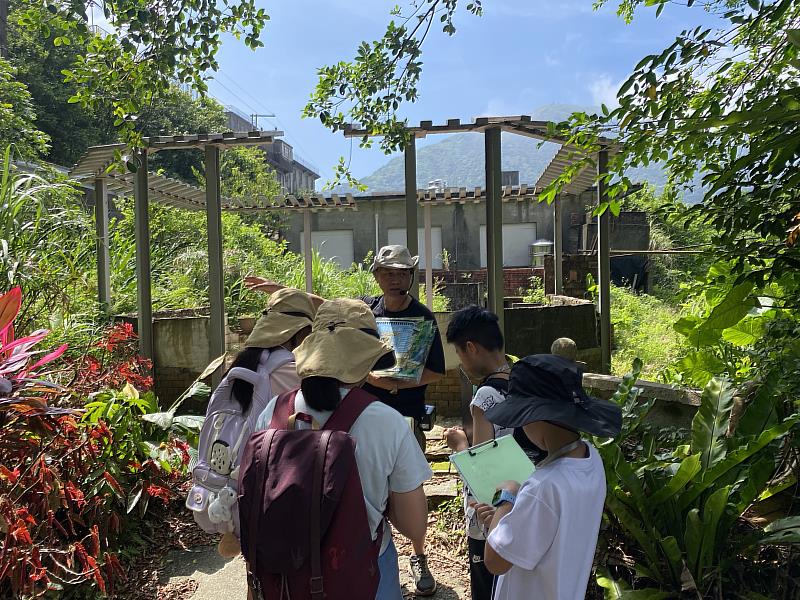 文化行旅「運輸之路」與「生活之徑」路徑，特別邀請在地瓜山國小學童加入導覽行列。