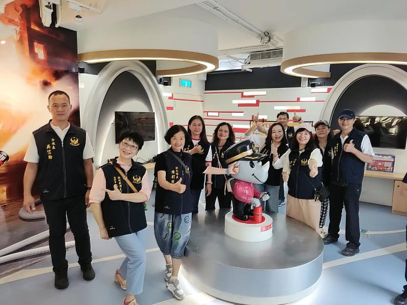 苗栗縣義勇消防總隊參訪新北市滬尾防災宣導主題館。