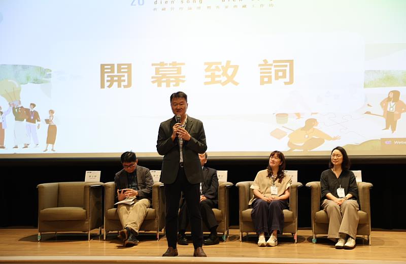 國立臺南藝術大學文博學院顏上晴院長。
