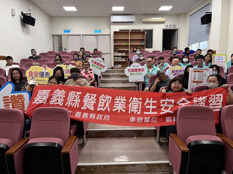 東石海之夏即將登場 嘉義縣衛生局辦講習、加強攤商稽查