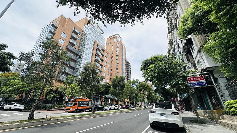 天母圓環商圈因天母捷運重啟規劃議題，再次受到矚目。