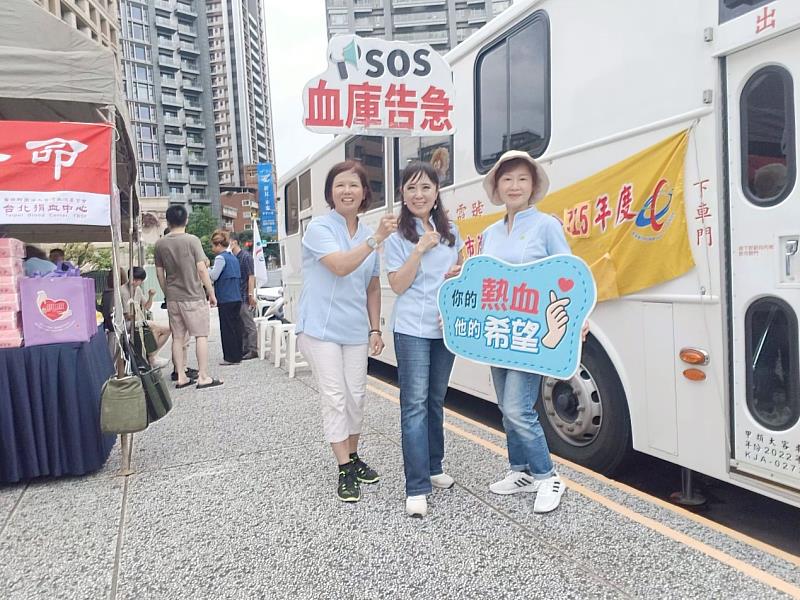 幹部及義工共同投入服務。