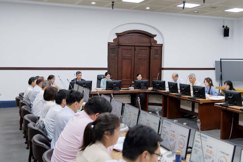 新竹市政府今日召開市務會議，由市長高虹安主持。