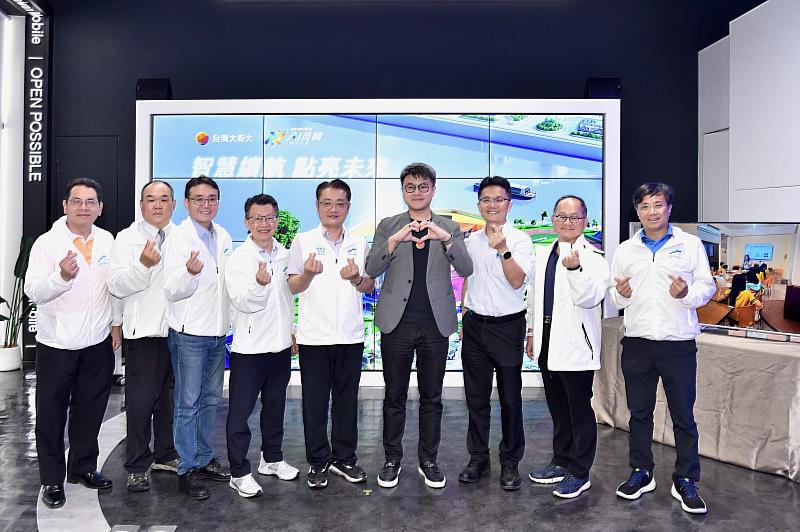 台灣大寬頻團隊協助媒合受贈學校,包含牡丹國小、上林國小、柑林國小、鼻頭國小、瑞亭國小、十分國小及福連國小等偏鄉小學,皆已陸續將設備投入教學使用。