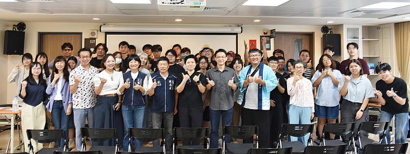文化大學地理學系舉辦「北投士林地方知識與環境改善期末成果展」,跨系師生攜手運用社區GIS技術,展現地方知識調查與環境改善成果。