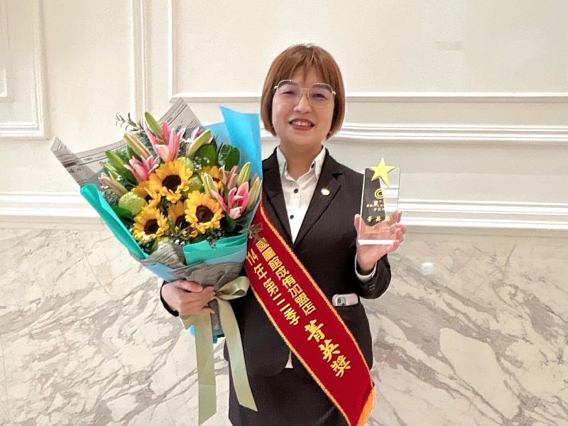 李筱玲有耐心、溝通能力強,從業6年多累積許多好口碑,客源不斷。圖片來源:永慶房產集團