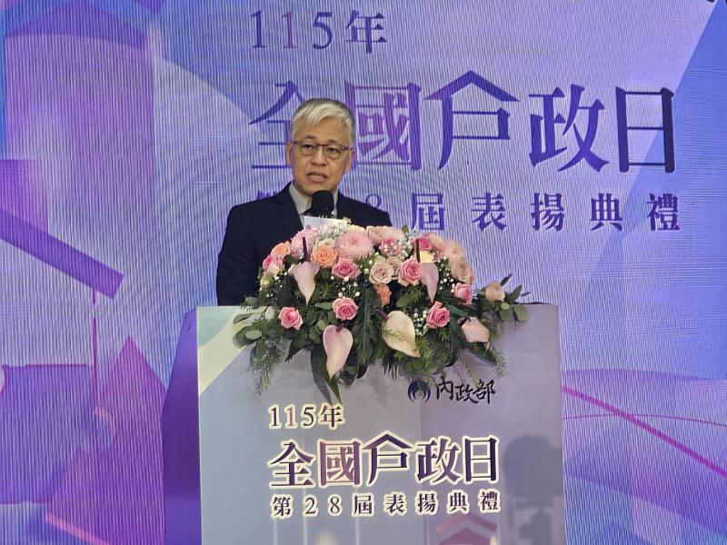 內政部常務次長吳堂安致詞。