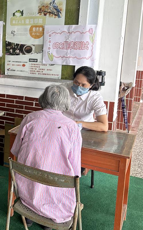 守護偏鄉健康記憶 失智篩檢衛教深入梅山龍眼社區