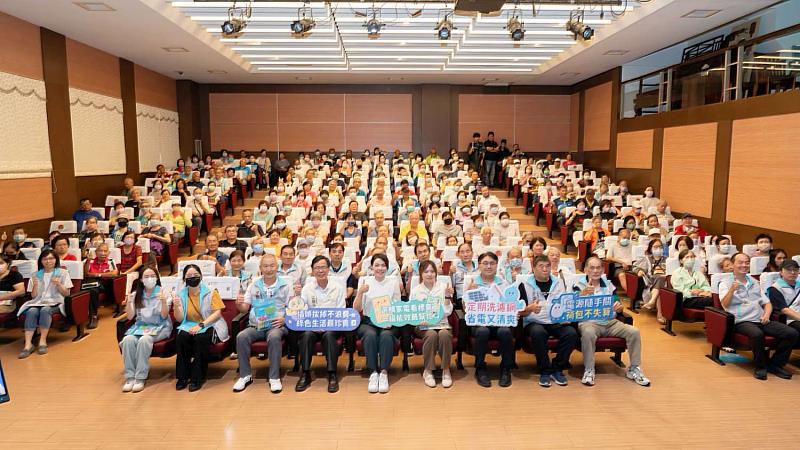 新竹市115年度首場「節電夥伴節能治理與推廣」活動大合影。