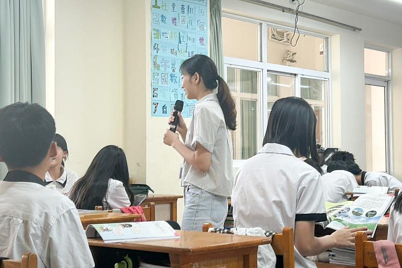 在偏鄉營隊中將課程轉化為實境解謎形式,並建立影像紀錄與器材管理SOP。