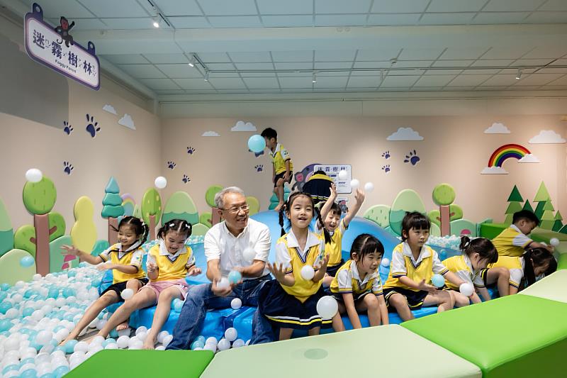 森林派對展館適合0-6歲親子同樂。