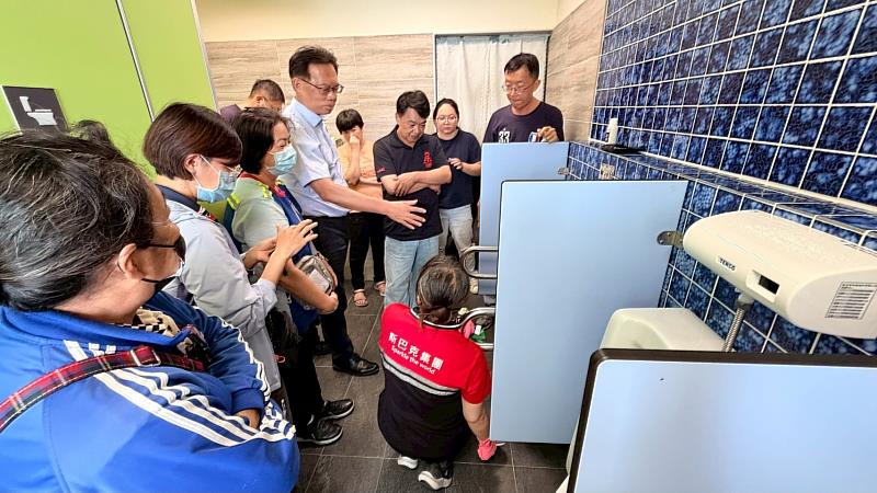 嘉義縣環境保護局辦理公廁清掃課程