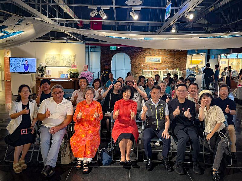 開幕茶會現場貴賓雲集,展現各界對在地藝術文化的高度支持。眾人在充滿藝術氣息的空間裡深度交流,對參展的台韓女性藝術家給予高度肯定,為這場跨國度的美學盛會增添了深邃的底蘊。
