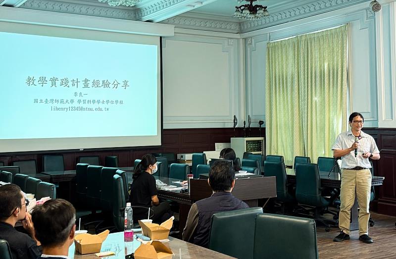 115年6月23日辦理「教學實踐AI融入基礎專業課程之分享」，後排（由左至右）為許庭嘉老師、方進義老師、陳哲銘老師及曾冠球老師。