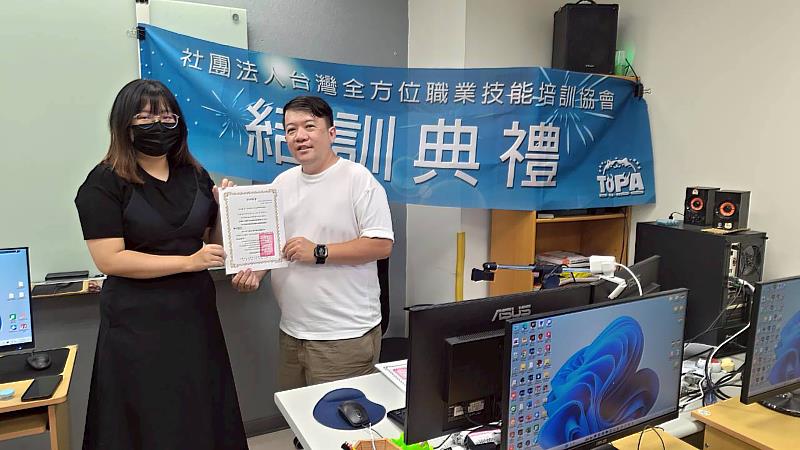 小婕參加青年專班學習新技能,更加確立職涯目標。