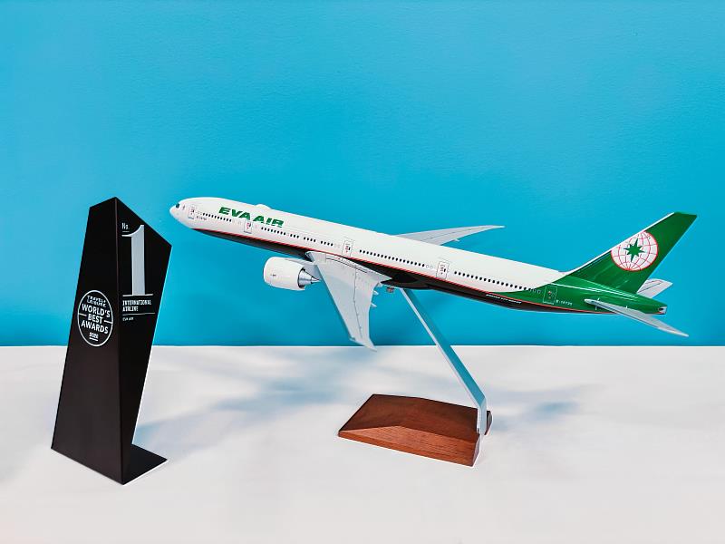 長榮航空榮登Travel + Leisure頒發之全球最佳國際線航空公司(World’s Best International Airlines)第1名寶座,刷新歷年最佳紀錄。