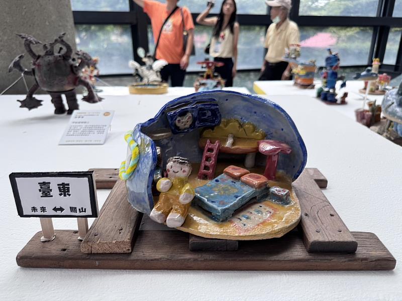 用陶土捏出未來夢想！2026全國兒少陶藝獎 臺東兩位同學獲獎