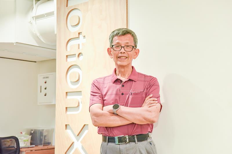 師子王智慧運動董事長、臺師大體育與運動科學系名譽教授方進隆表示，臺灣已邁入超高齡社會，高齡者規律運動比例仍有提升空間，因此運動科學更應走入社區與民眾生活。