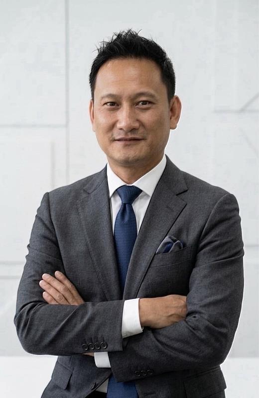 新任民政處長曹永明。
