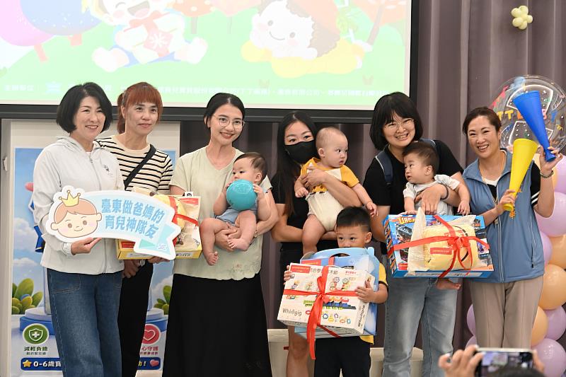 饒慶鈴宣布臺東6歲以下幼童7月起免健保費 育兒大禮包再升級