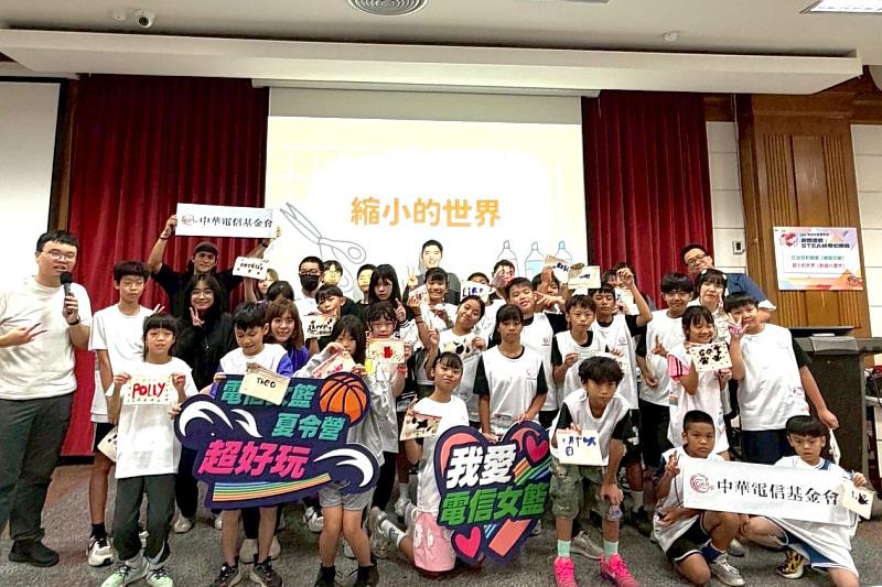 電信女籃夏令營：夜間STEAM課程手做DIY，孩子們滿載而歸。
