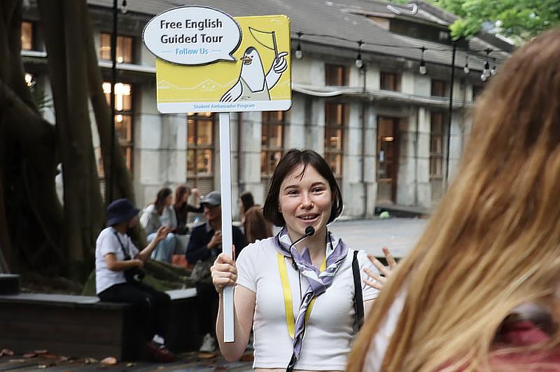 文化大學持續深化國際化發展,透過全英語授課、雙聯學位、交換計畫及跨國合作,打造多元共融的學習環境。