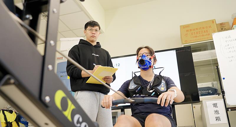 文化大學115學年度勞動部就業學程獲核定17案，總補助金額達1,530萬元，申請及核定補助成果居全國前列，協助學生提早接軌職場。
