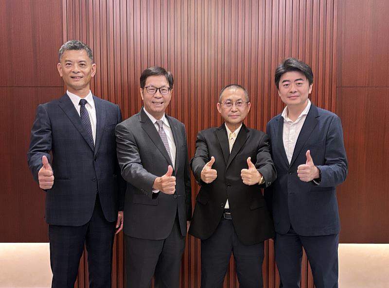 凱基證券輔導之智慧車聯網與車用無線通訊解決方案供應商安富科技,將於7月22日登錄興櫃。左起:凱基證券資本市場部主管陳權澤、董事長許道義、安富科技董事長蔡高忠、總經理王金翔。