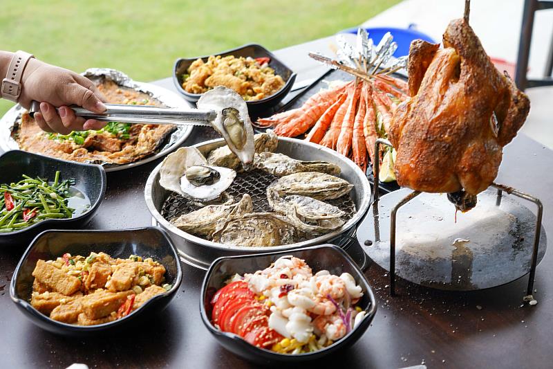 鮮蚵料理。