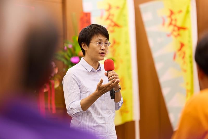 客委會古秀妃主委致詞。