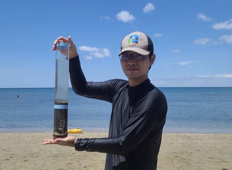 高科大海環系陳建志老師研究登《Nature》系列國際頂尖期刊，「隱形藍碳」助攻淨零與碳權發展。